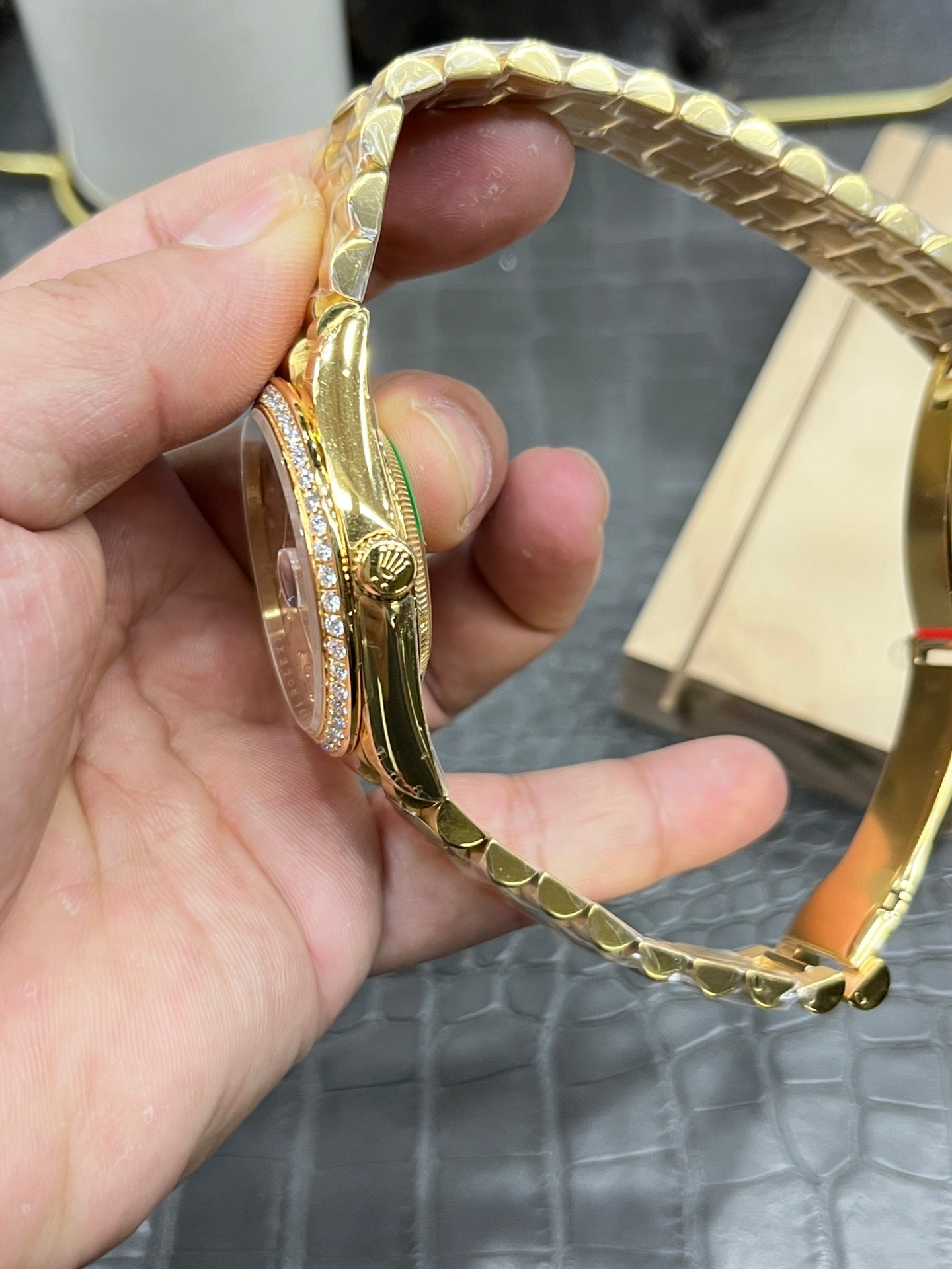 Elite Heritage Watch