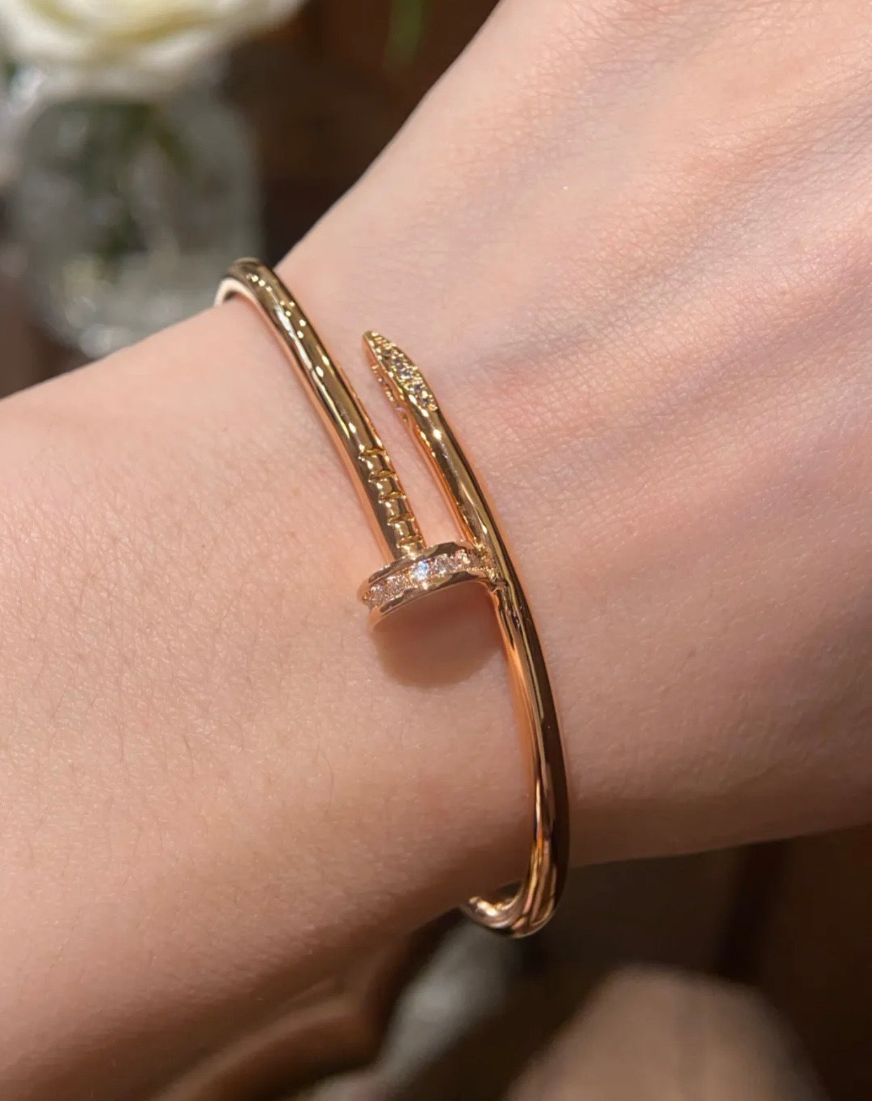 Celouraco Éclat Crystal Nail Bracelet